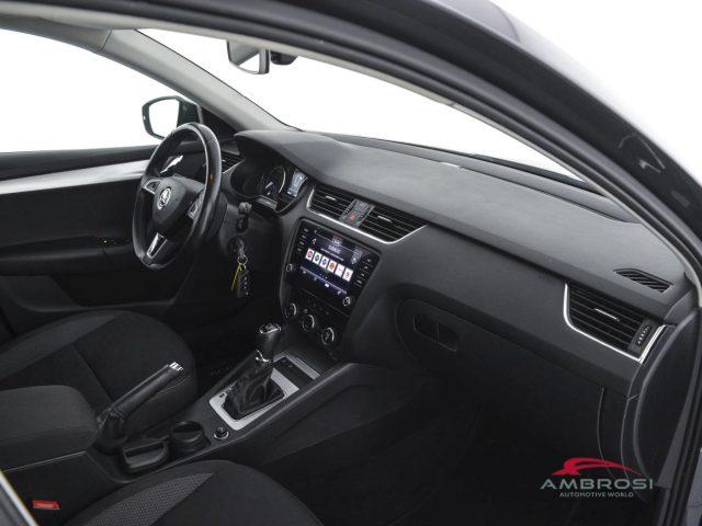 SKODA Octavia 1.5 DSG Wagon Executive G-Tec - PER OPERATORI DEL