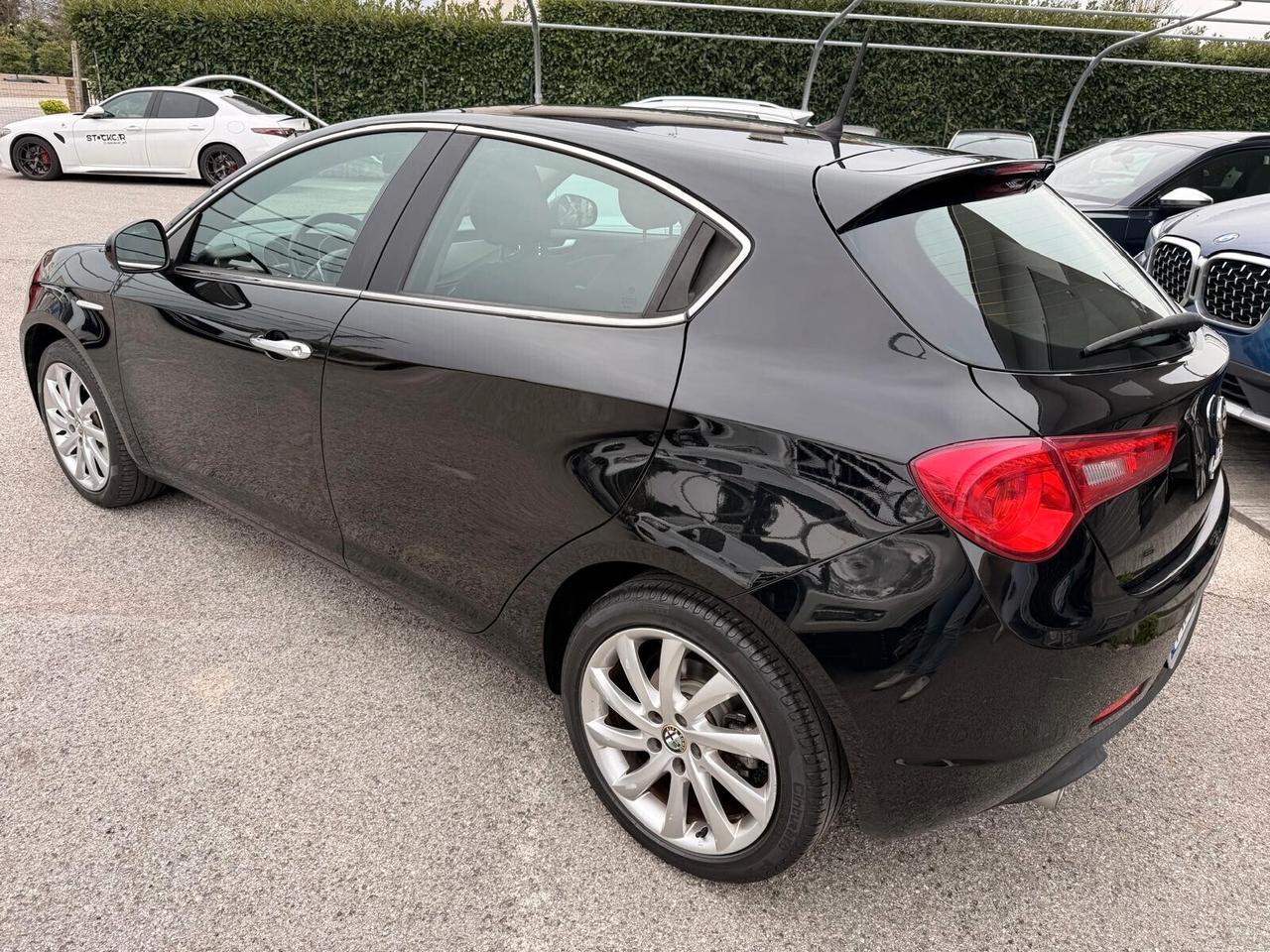 Alfa Romeo Giulietta 1.6 JTDm-2 105 CV Distinctive