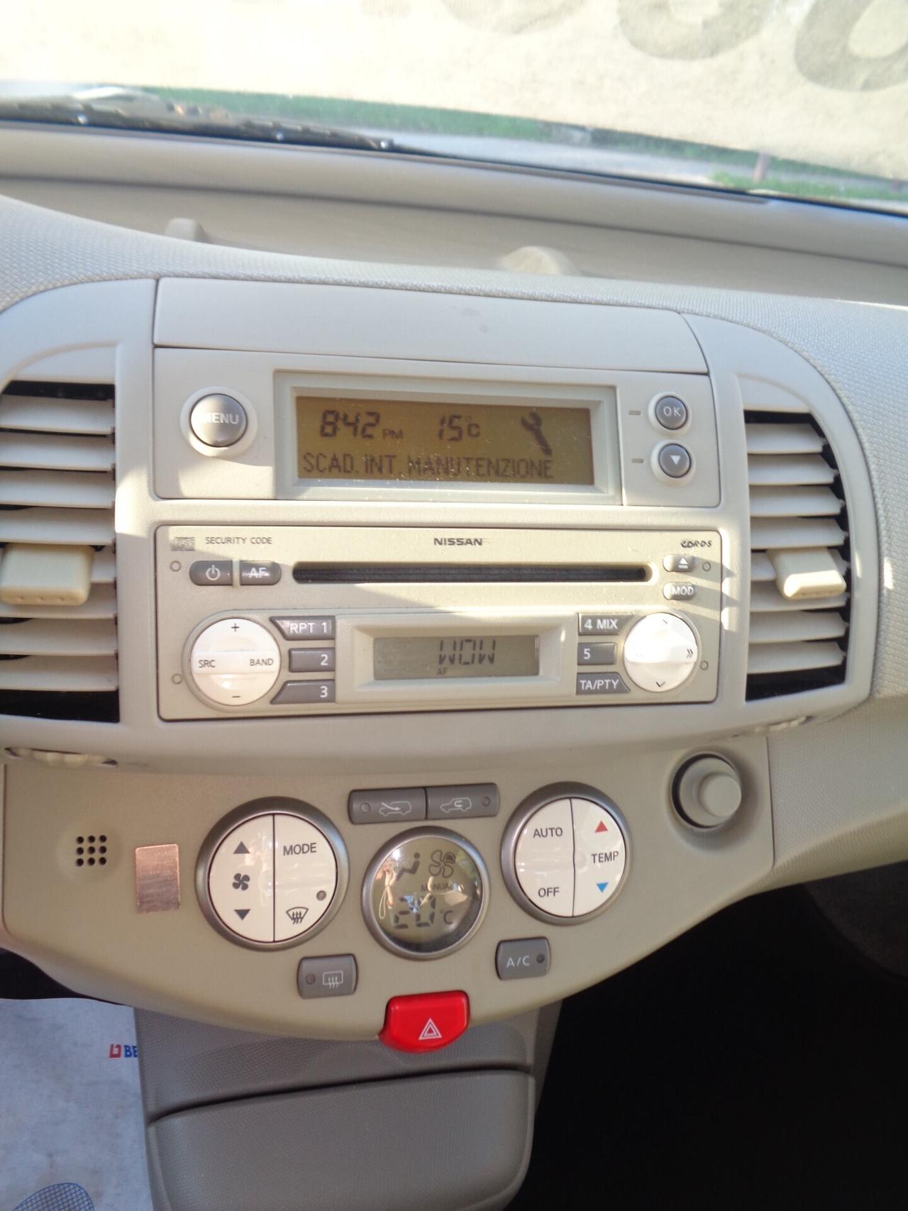 Nissan Micra 1.0 16V 3 porte