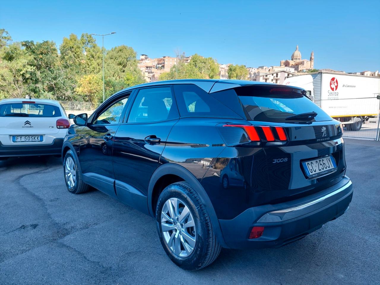 Peugeot 3008 BlueHDi 130 S&S Business