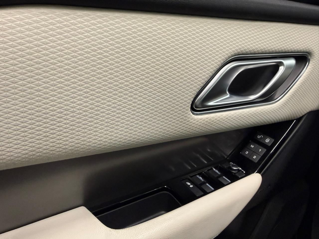 Land Rover Range Velar 2.0D I4 180 CV R-Dynamic S