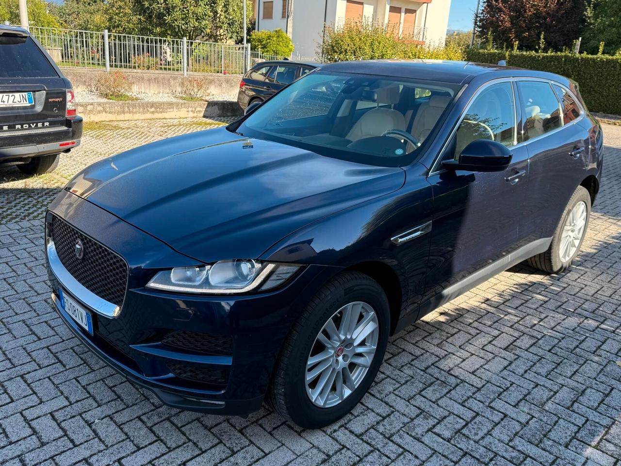 Jaguar F-Pace 2.0 D AWD