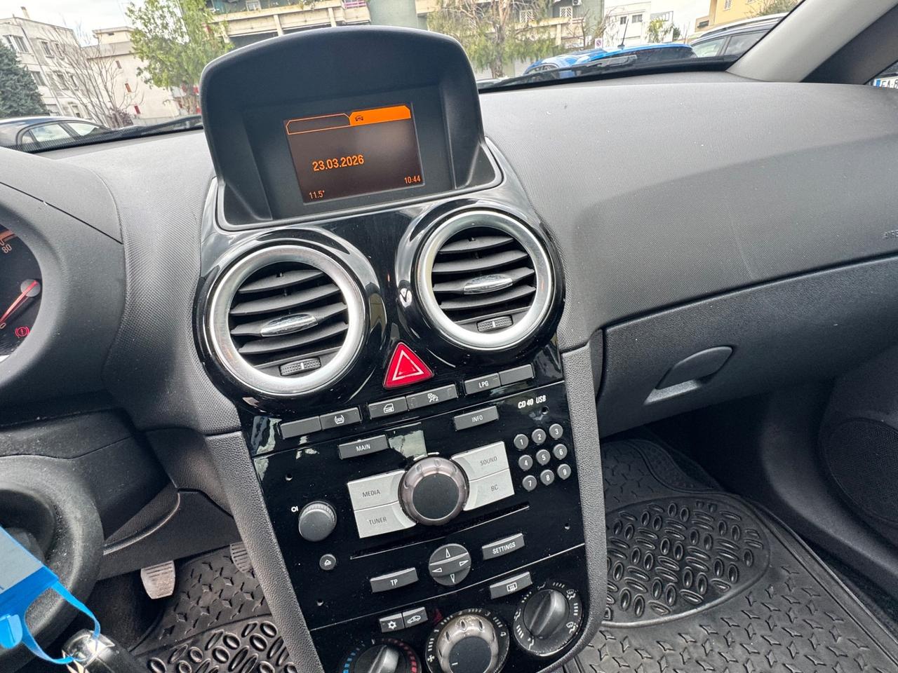 Opel Corsa 1.2 85CV 5 porte GPL-TECH Edition