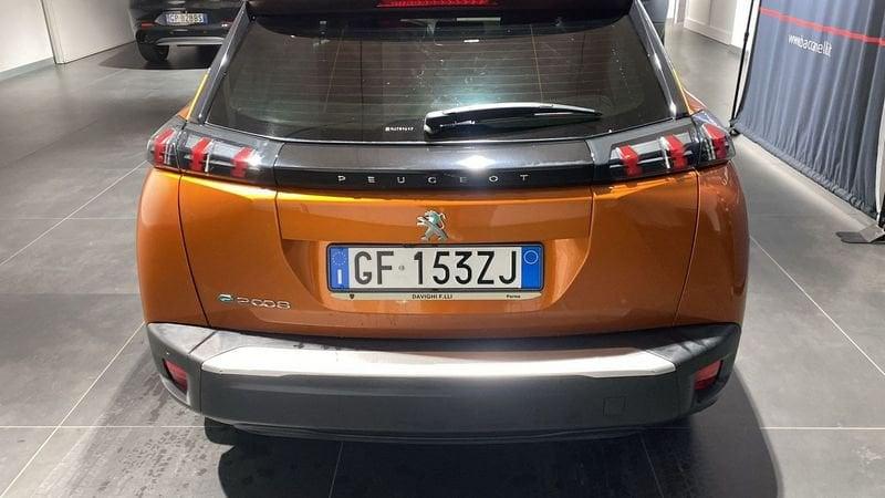 Peugeot 2008 motore elettrico 136 CV Allure Pack