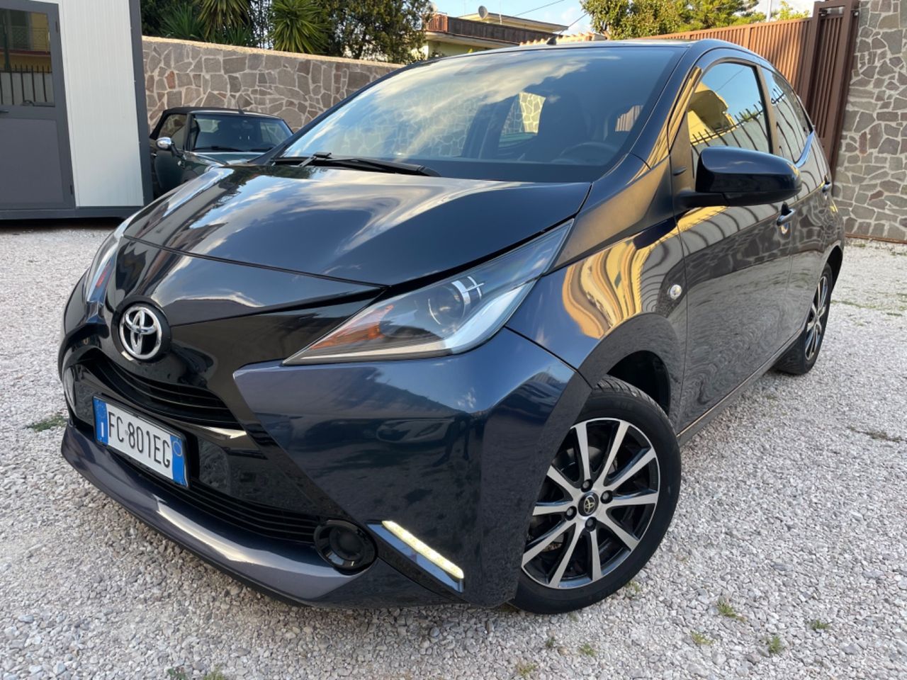 Toyota Aygo 1.0 benz. full optional da vetrina !