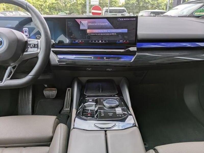 BMW Serie 5 530e xDrive M Sport Gancio Tetto Pelle Harman Kardon