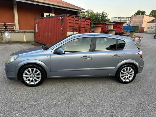 OPEL Astra Benzina/Metano 1.6 16V Twinport 5p Bellissima