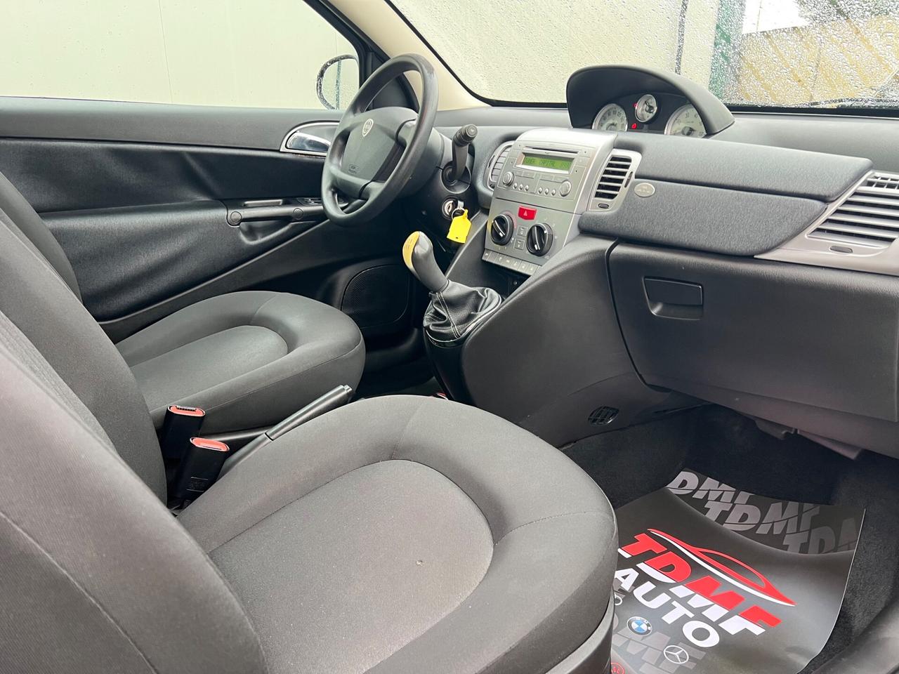 Lancia Ypsilon 1.3 mjt 75 cv