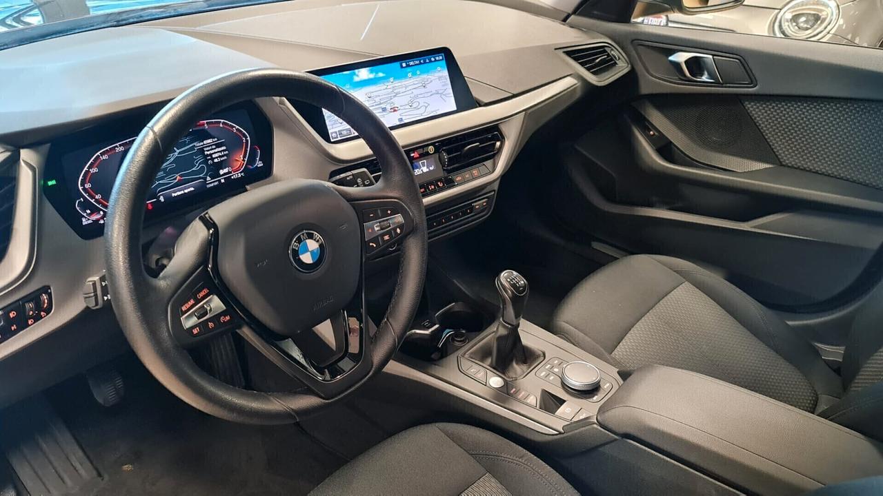 Bmw 118 118d 5p. Business Advantage