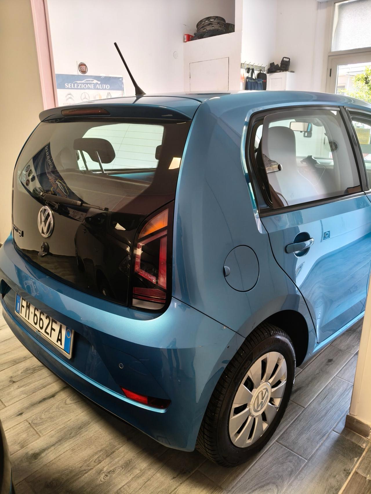 VOLKSWAGEN UP 1000 FULL OPTIONAL 12/2017