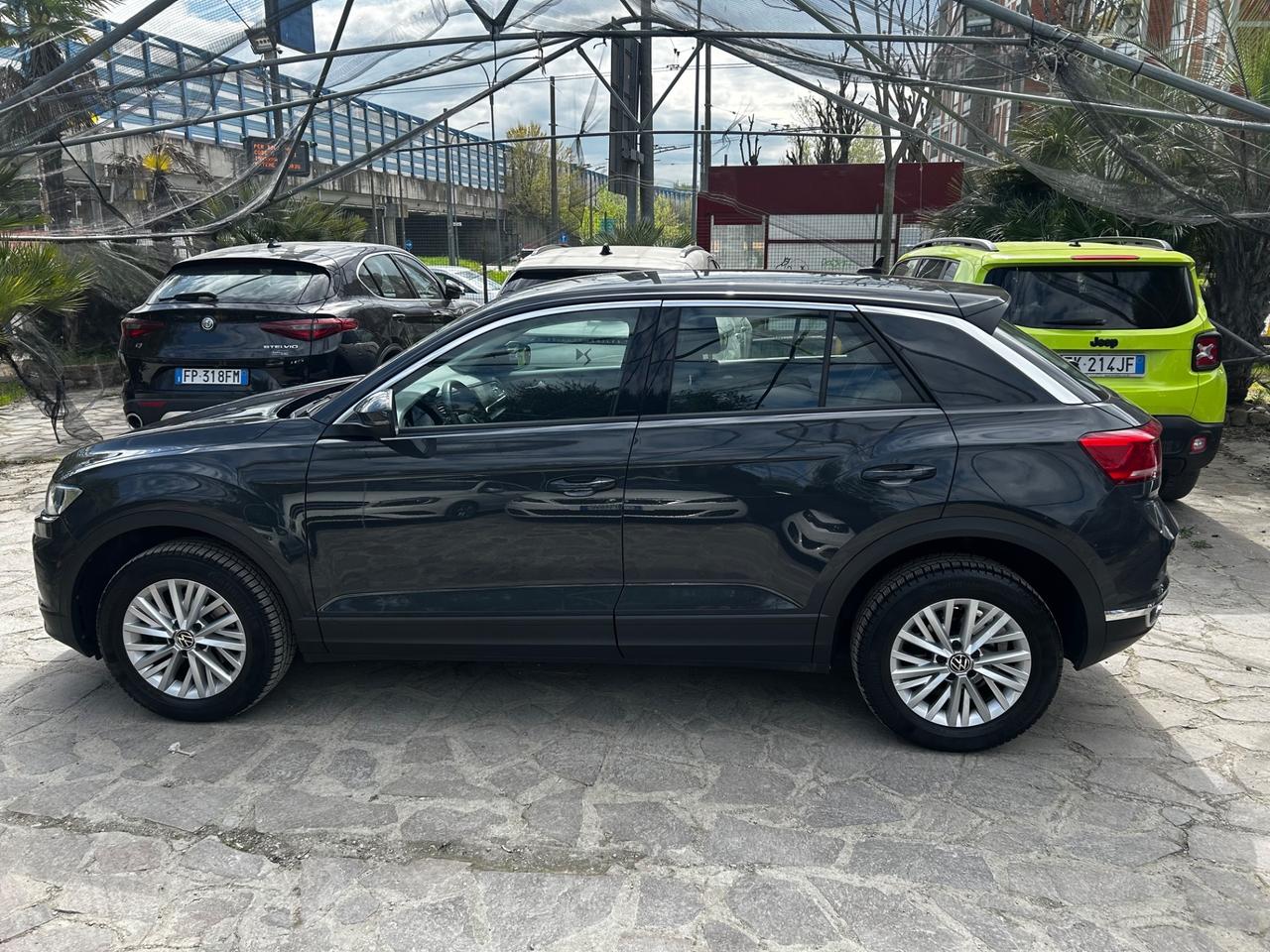 Volkswagen T-Roc 2.0 TDI SCR style neopatentati