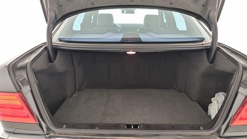 Mercedes-Benz Classe E E 200 Kompressor cat Avantgarde ASI