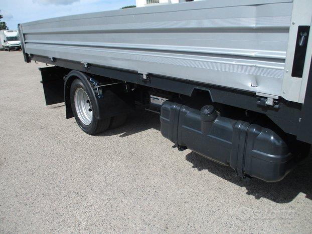 Nissan Cabstar 35-13 2.5 130CV CASSONE FISSO DA 4.