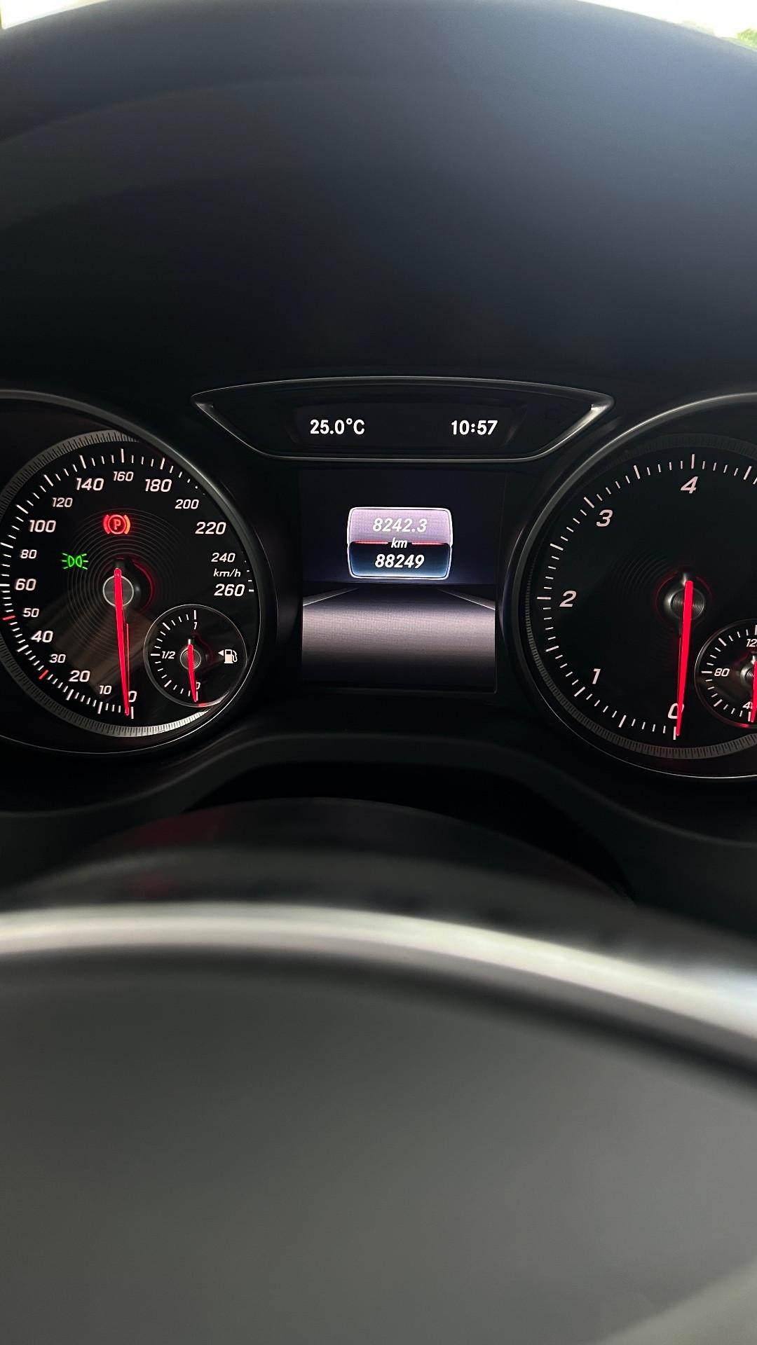 Mercedes-benz CLA 180 d Premium