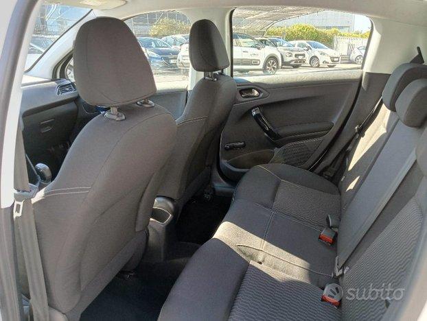 PEUGEOT 208 BlueHDi 75 S&S 5 porte Active