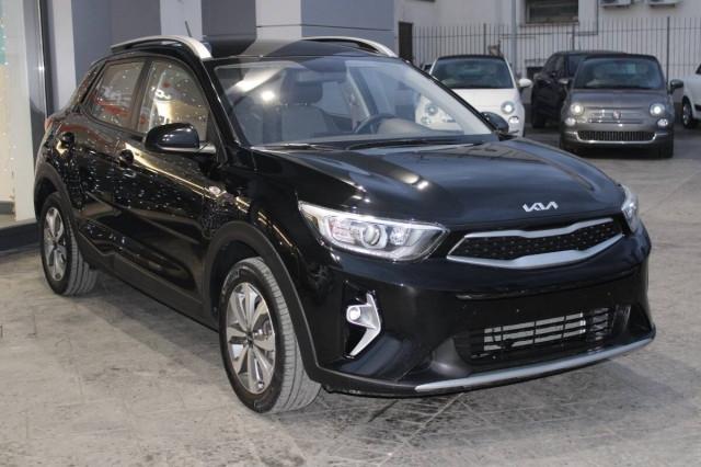 Kia Stonic 1.2 dpi Urban 84cv Con CARPLAY