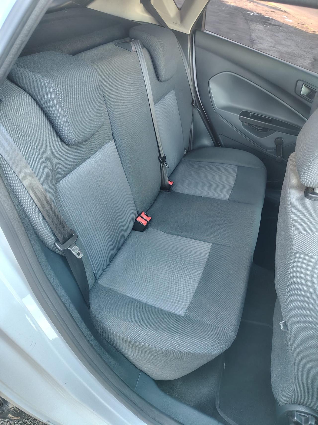 Ford Fiesta 1.6 TDCi 95 CV 5p. Titanium