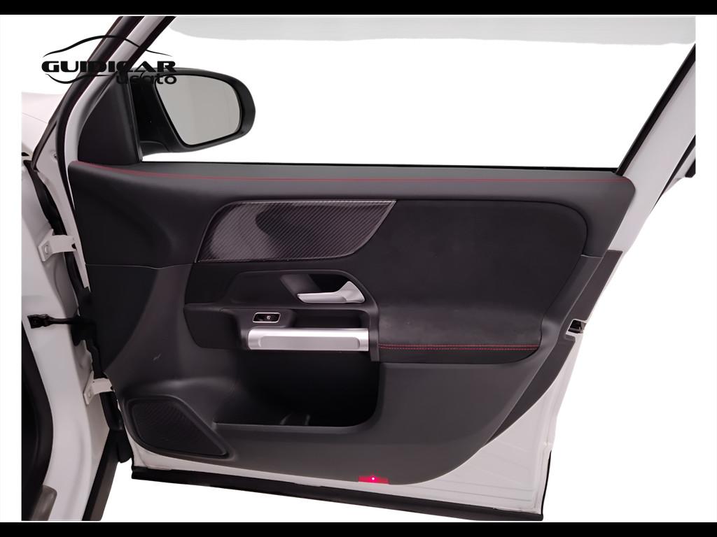 Mercedes-Benz GLB - X247 2019 - GLB 200 d Premium auto