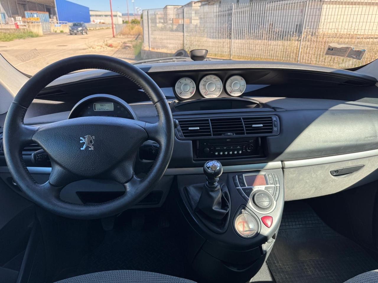 Peugeot 807 2.0 HDi. 5 Posti omologato per 8