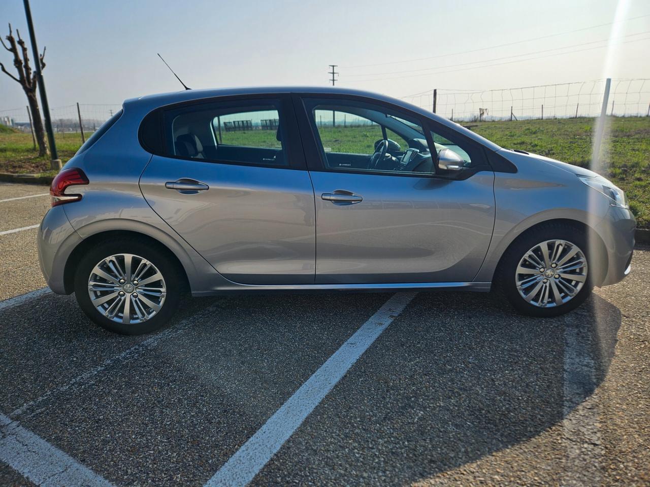 Peugeot 208 1.4 VTi 95 CV 5p. GPL Allure