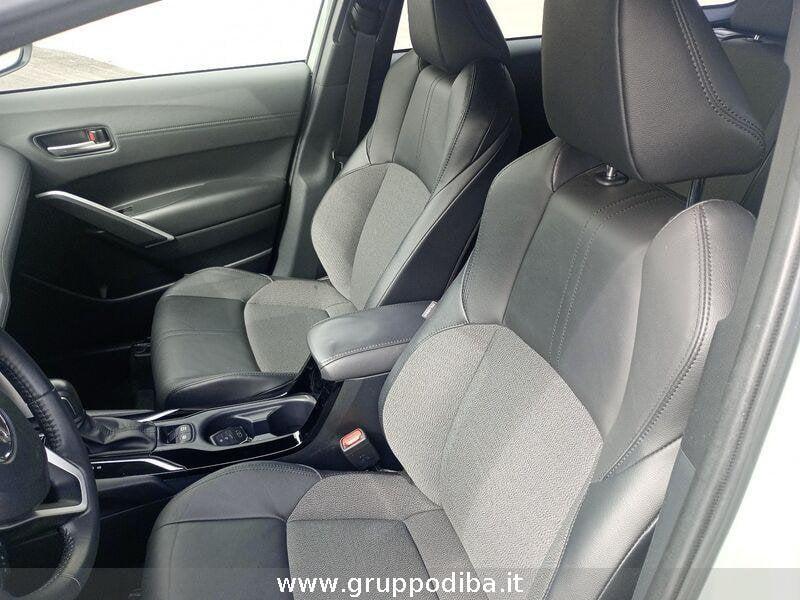 Toyota Corolla Cross 2.0h Lounge fwd 197cv e-cvt