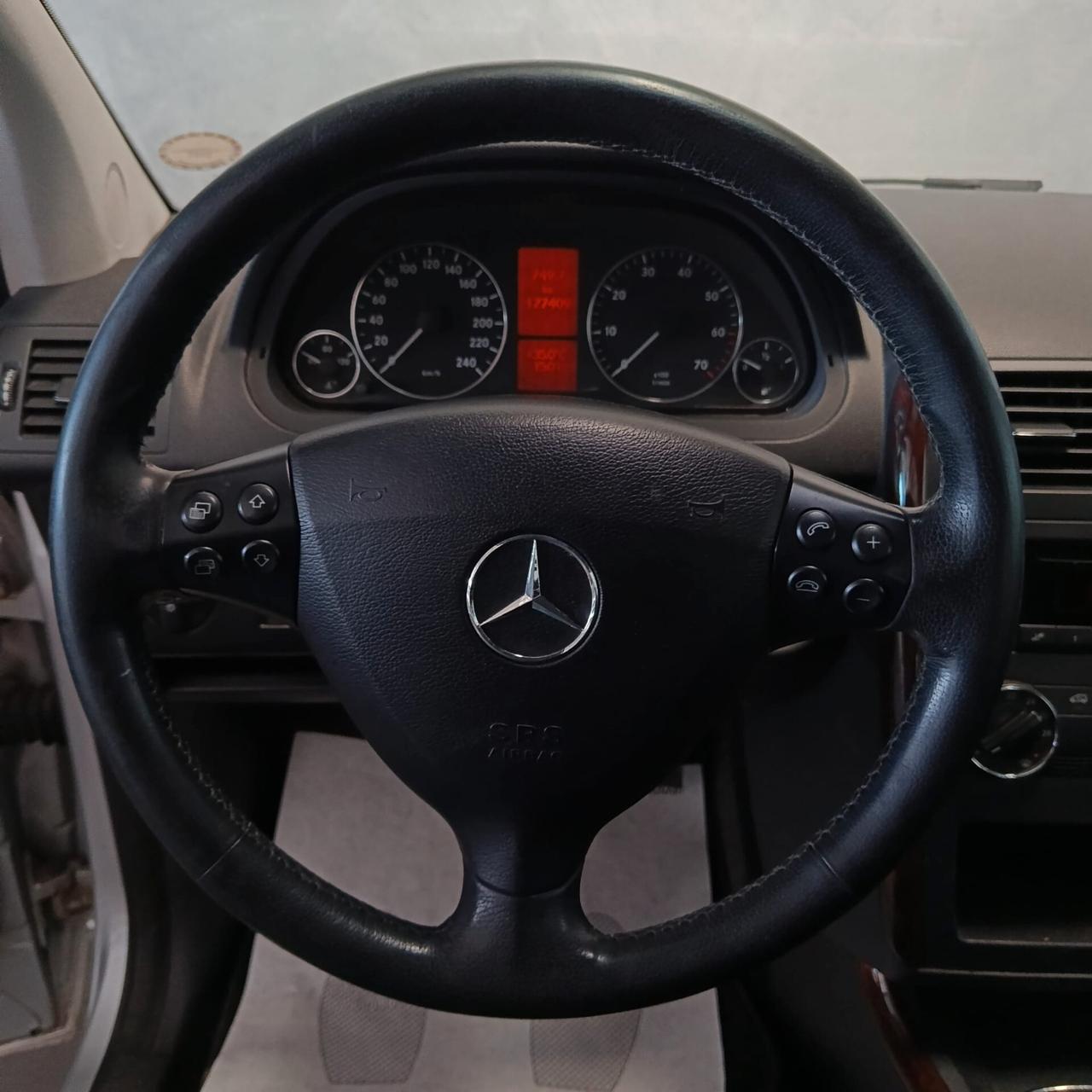 Mercedes-benz A 150 benzina neopatentati