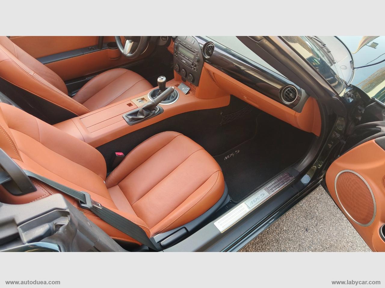 MAZDA MX-5 NC/RC Roadster 2.0 160 CV Fire