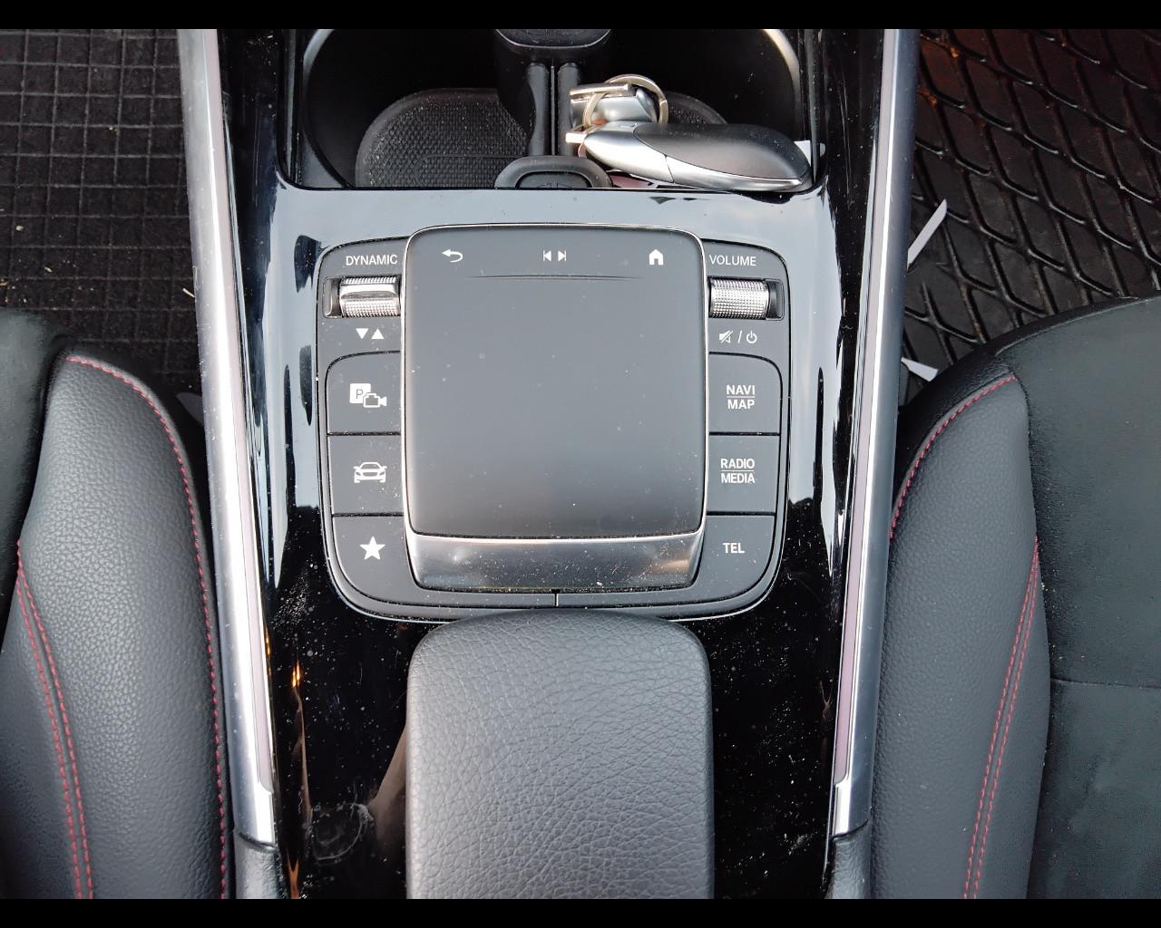 Mercedes-Benz GLA-H247 2020 - GLA 200 d Premium 4matic auto