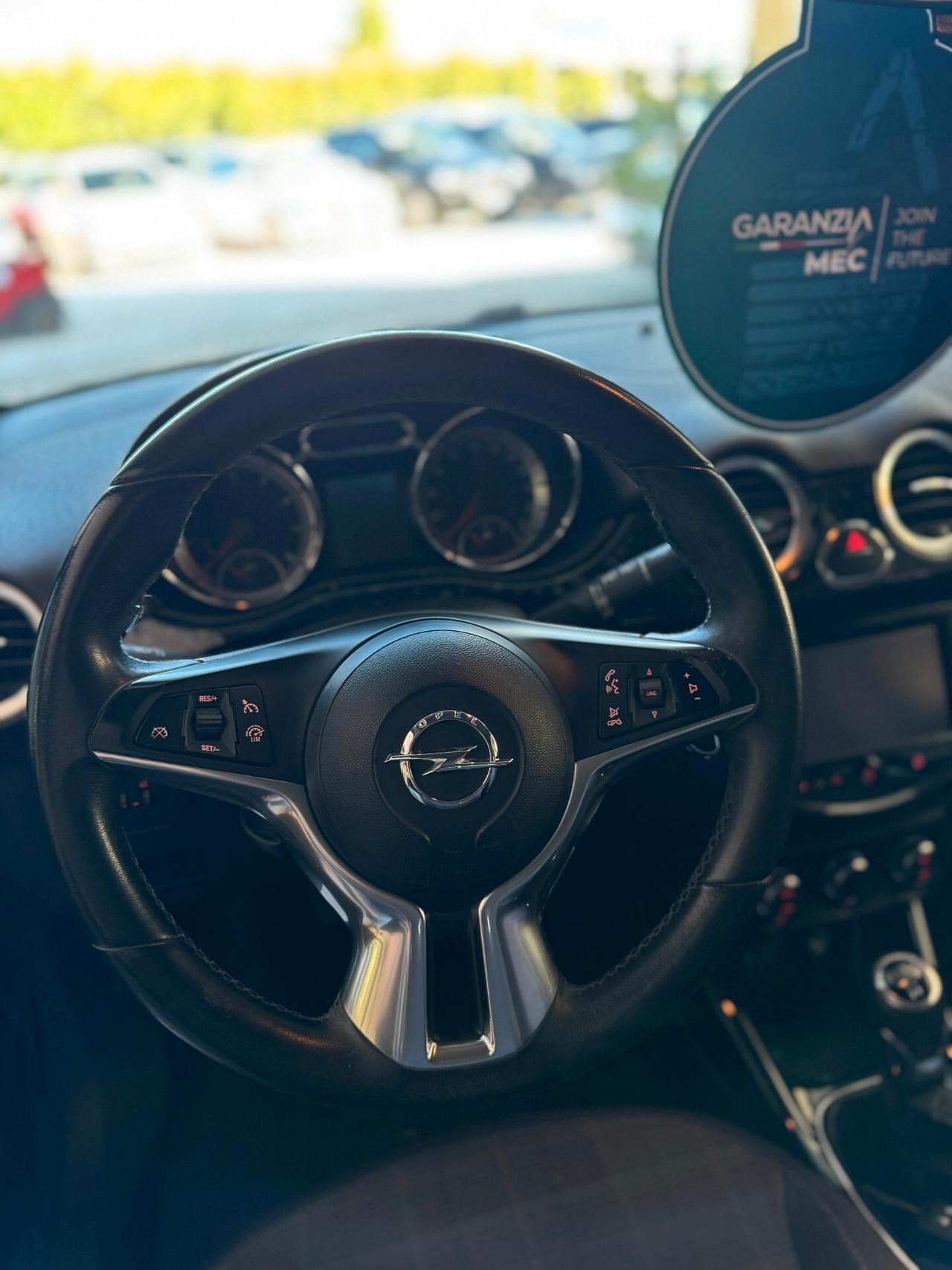 Opel Adam 1.4 87 CV GPL Tech Jam
