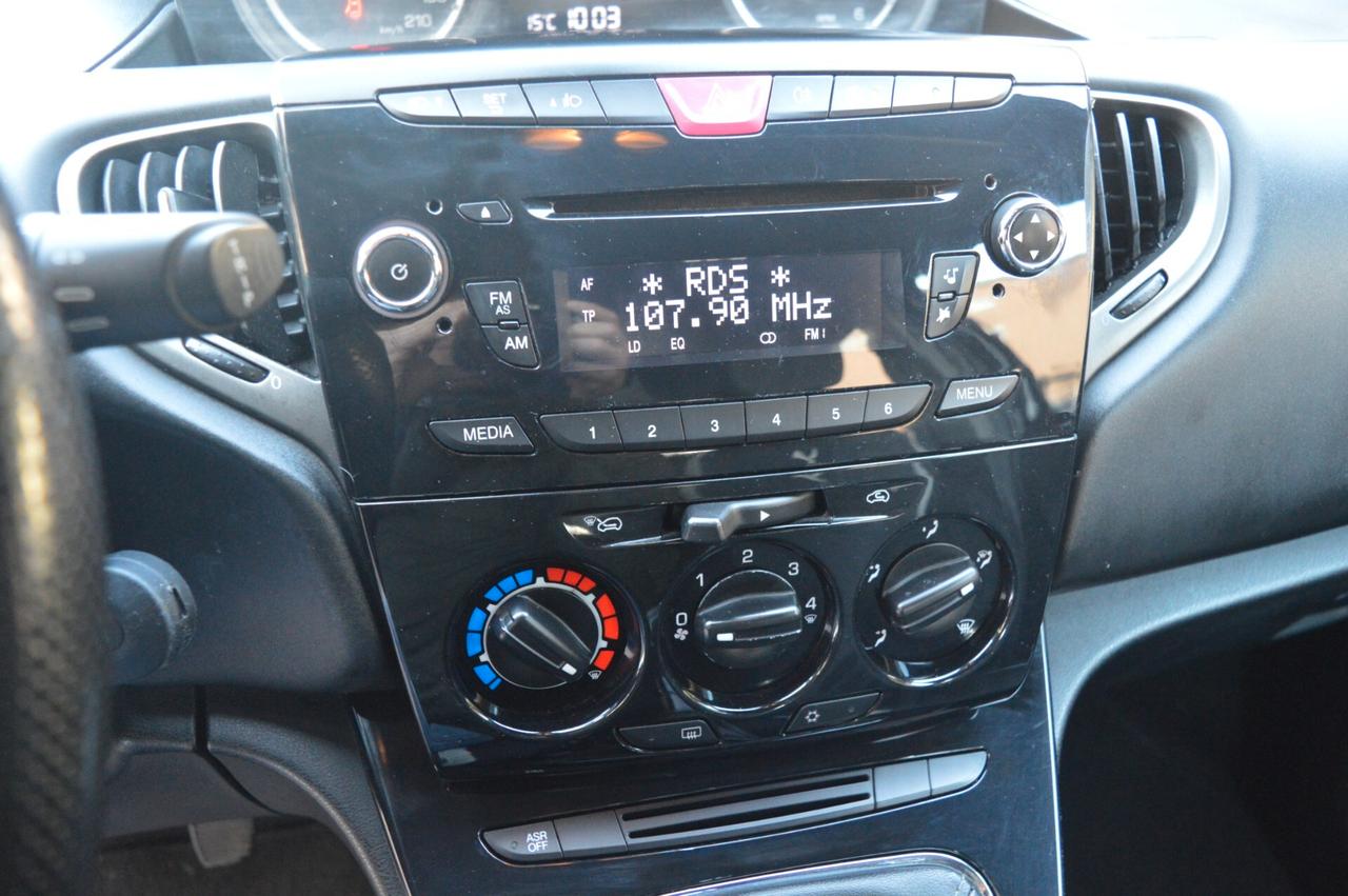 Lancia Ypsilon 1.3 MJT 16V 95 CV 5 porte S&S Elefantino