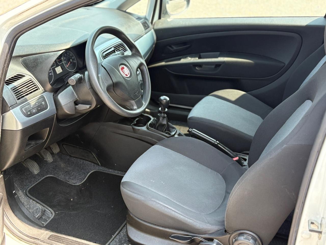Fiat Grande Punto 1.2 BENZINA 2011 NEOPATENTATI