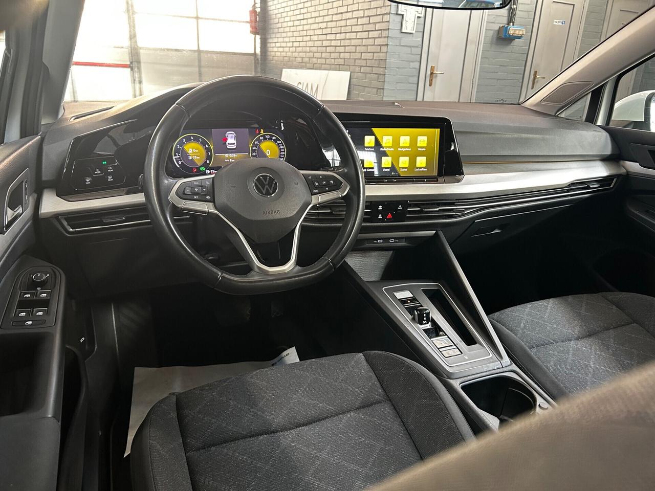 Volkswagen Golf 1.5 TGI DSG Life neopatentati