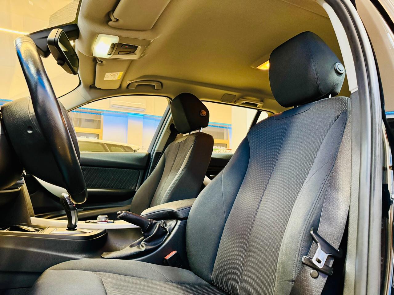 BMW 318d Touring LED / Sedili Risc. / Navi