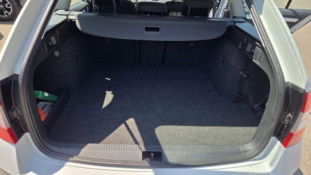 SKODA Octavia 1.5 DSG Wagon Ambition G-Tec PERMUTE UNICOPROPR.