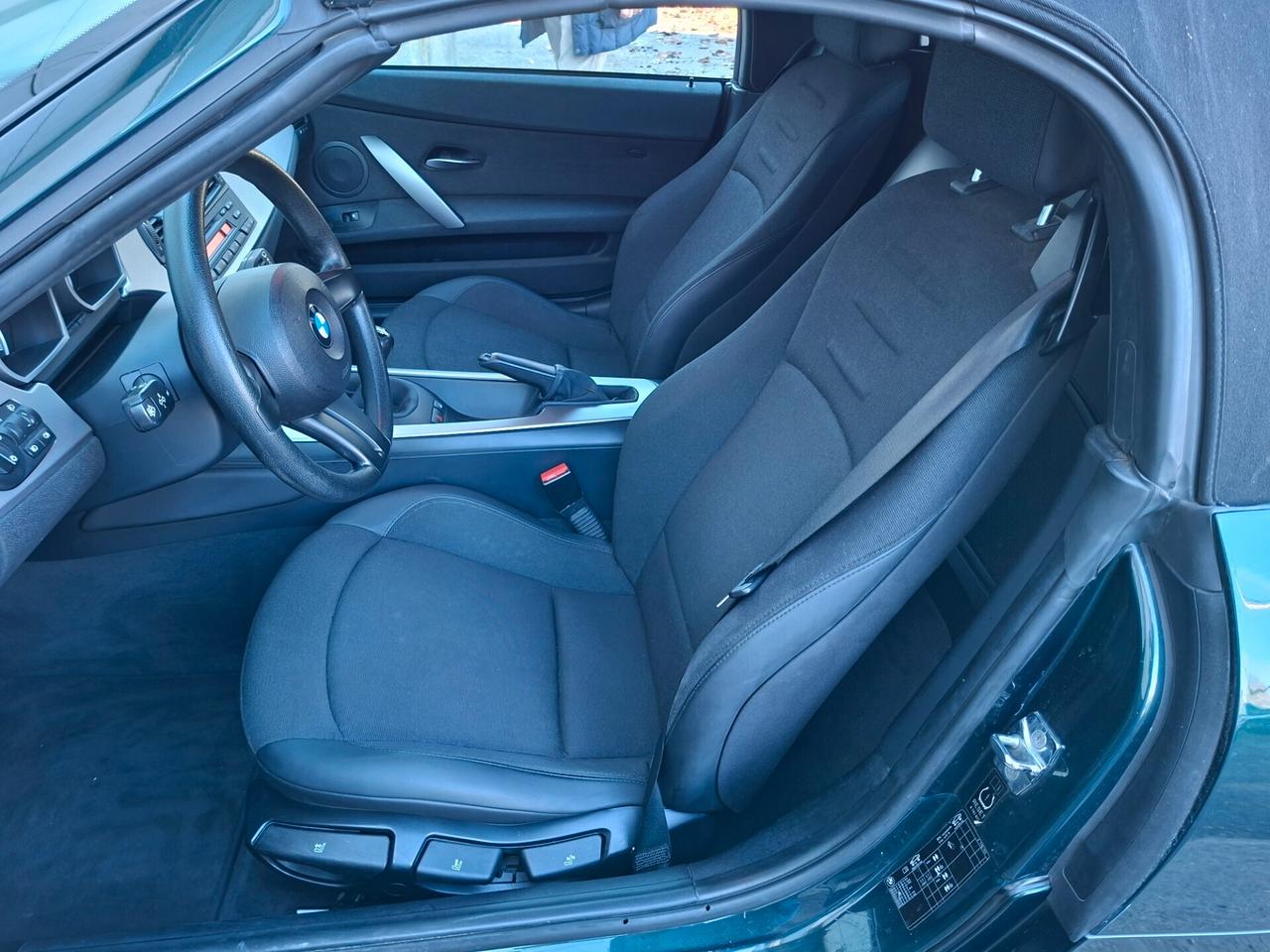 Bmw Z4 roadster 2.0i *VERDE TIEFGRUN*