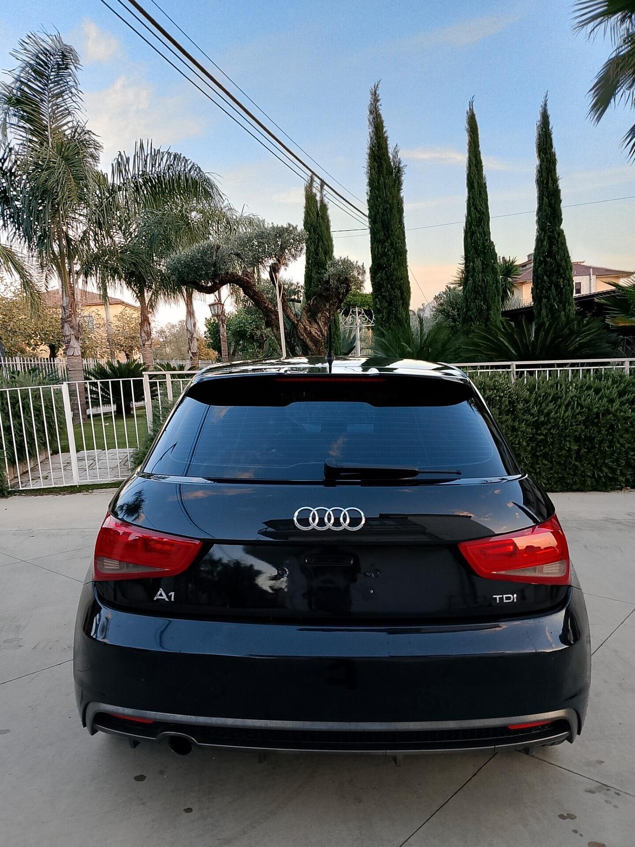 Audi A1 1.6 TDI Attraction