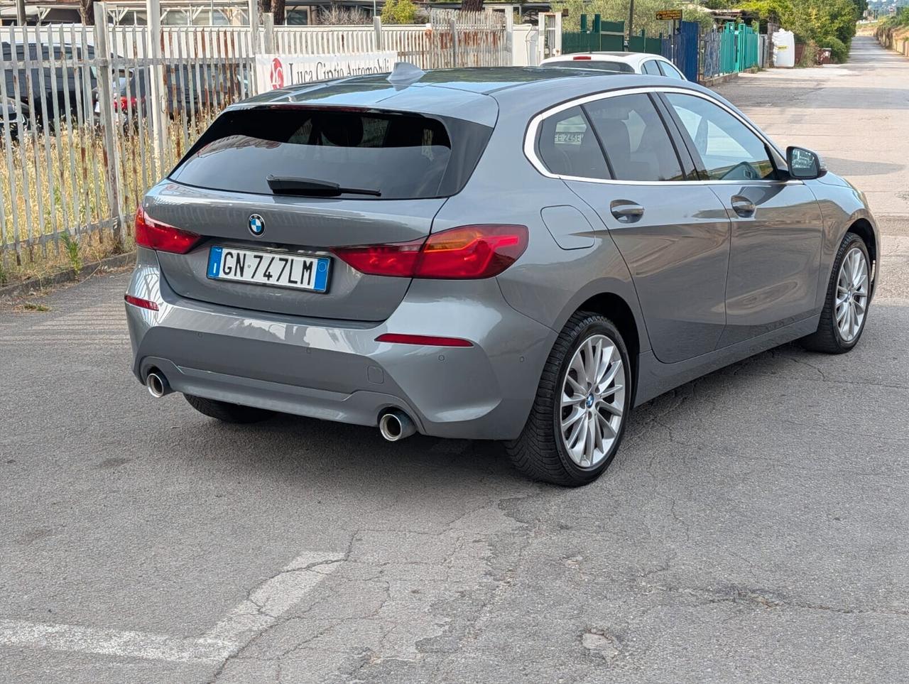 Bmw 118 118d 5p. Business Advantage