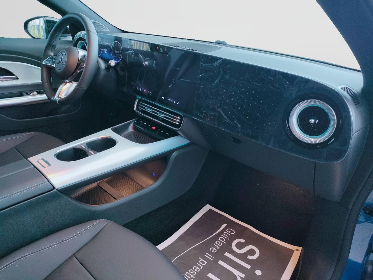 Mercedes-Benz CLA 250+ con tecnologia EQ