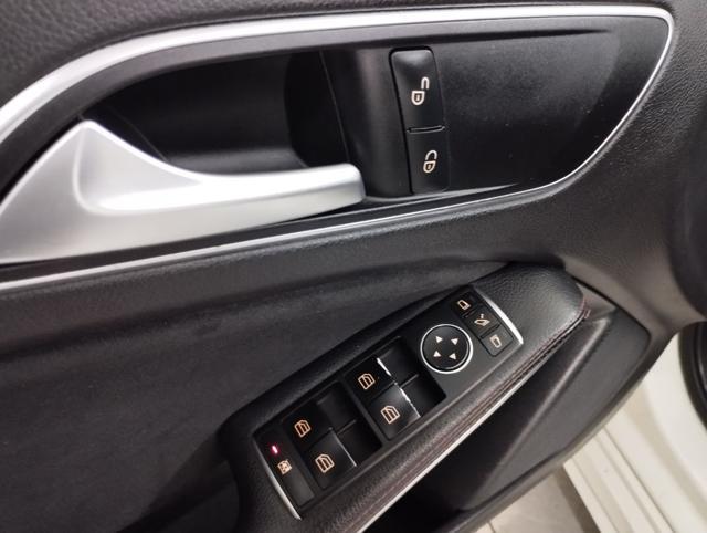 MERCEDES-BENZ A 200 d Auto 4Matic Premium CATENA DISTRIBUZIONE NUOVA