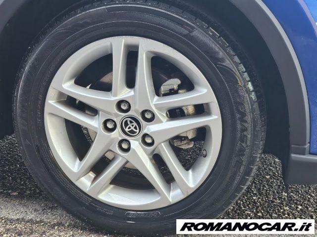 TOYOTA C-HR 1.8 Hybrid E-CVT Business 15.000 KM.