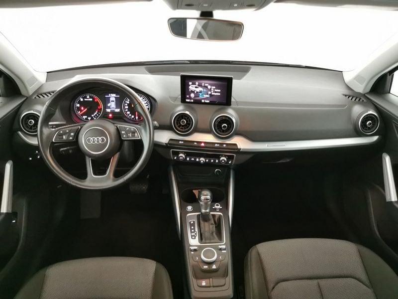 Audi Q2 30 1.6 tdi Business Design s-tronic