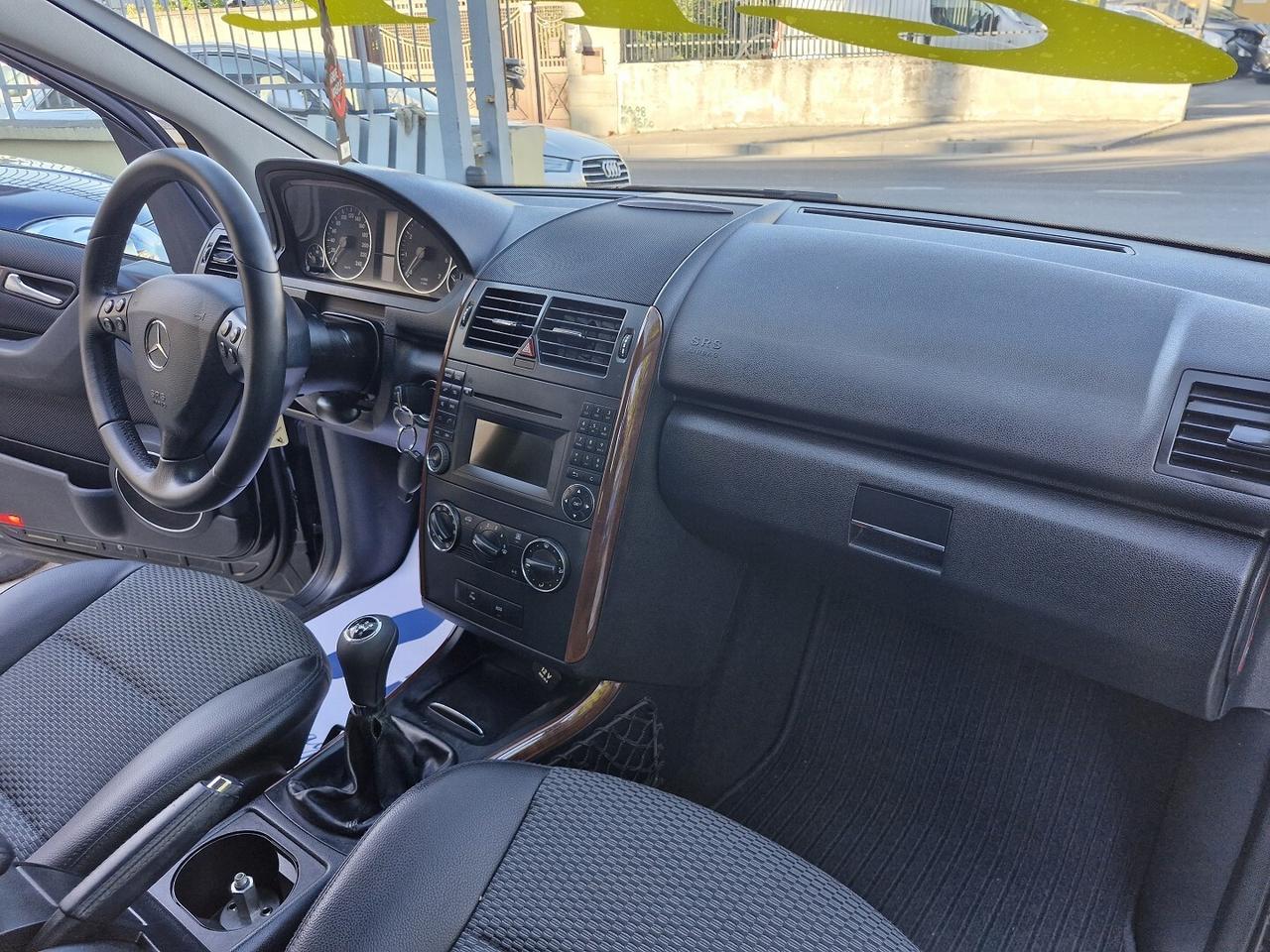 MERCEDES CLASSE A160 BlueEFFICIENCY GPL ANNO 2012