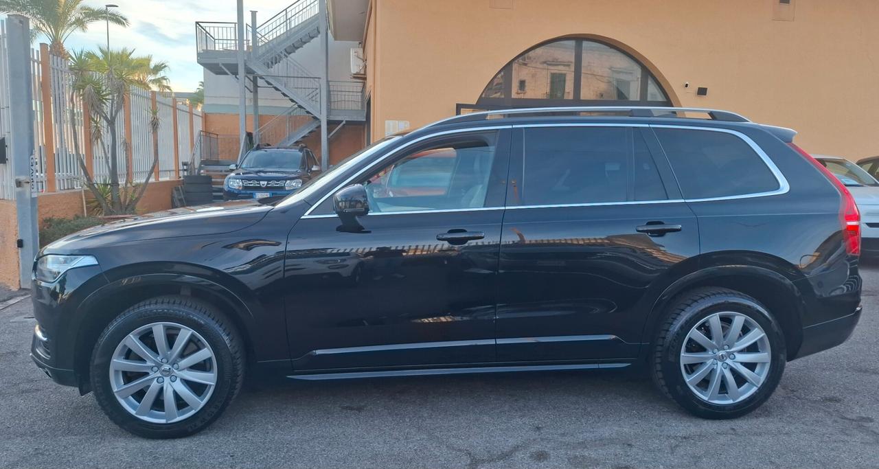 Volvo XC 90 XC90 D5 AWD Geartronic 7 posti Momentum