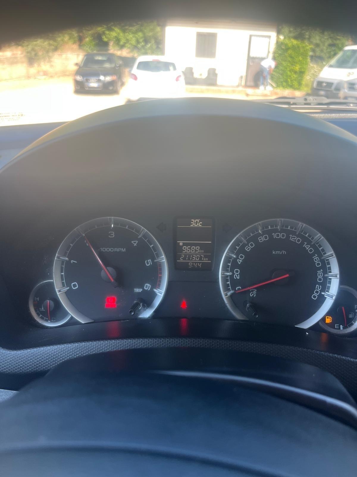 Suzuki Swift 1.3 DDiS 5 porte B-Cool Bi-Color