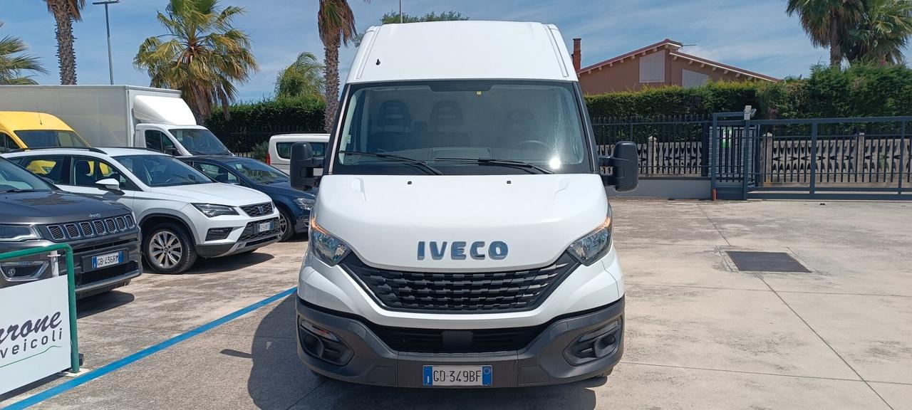 Iveco Daily 35s 12 2,3 m jet h2 cambio manuale km 153000