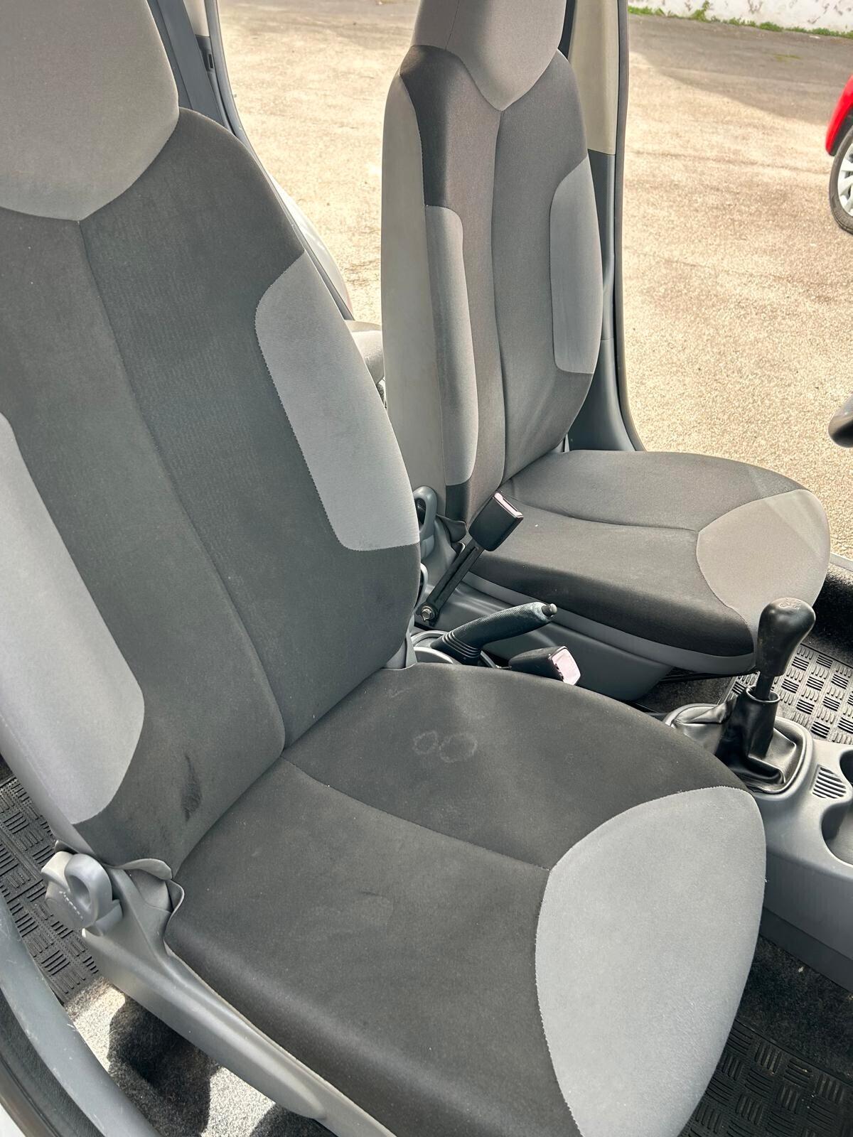 Peugeot 107 1.0 68CV 5p. Desir