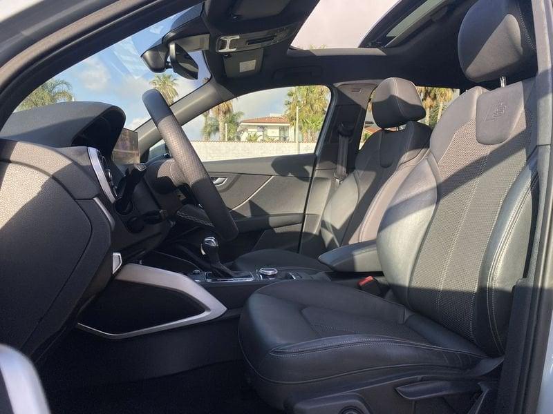 Audi Q2 S Line interno ed esterno 2.0 TDI 116CV s-tronic 30