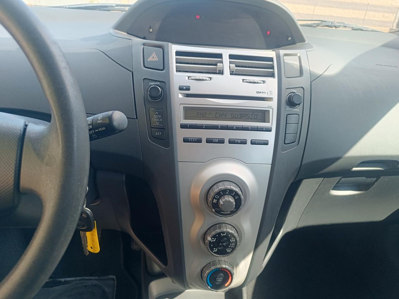 Toyota Yaris 1.0 3 porte SOLO 139.000 KM
