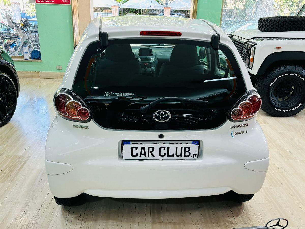 Toyota Aygo 1.0 12V VVT-i 5p. Lounge Connect Navi My'13