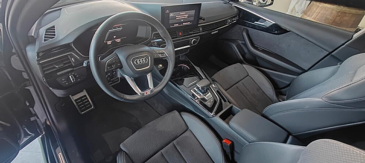 Audi A4 40 TDI quattro S tronic S line edition